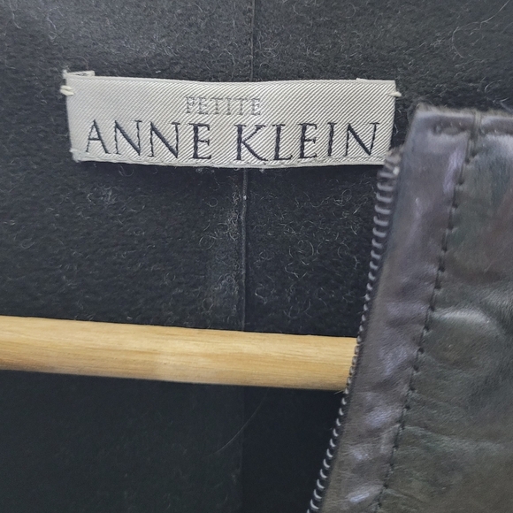 Vintage Anne Klein Petite Leather Jacket PS Brown Minimalist Quiet Luxury - Picture 6 of 8